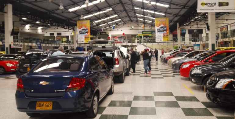 Feria de carros usados en Bogotá