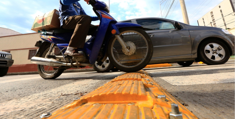 ¿Por qué cada vez vemos más reductores de velocidad?