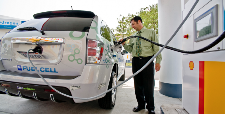 ¿Cómo funcionan los carros con pila de combustible de hidrógeno?