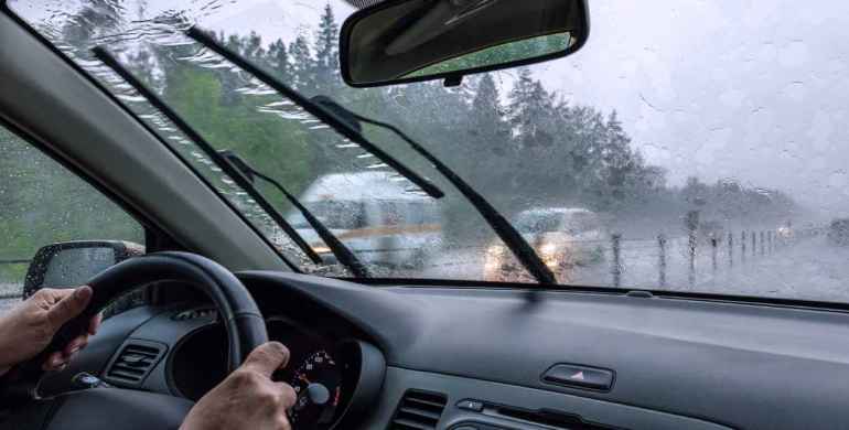 ¿Cómo afecta la lluvia a los autos? Cuida tu carro ante los cambios de clima