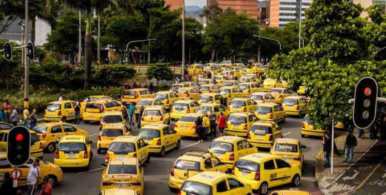 No hubo acuerdo: taxistas irán a paro el 22 de febrero