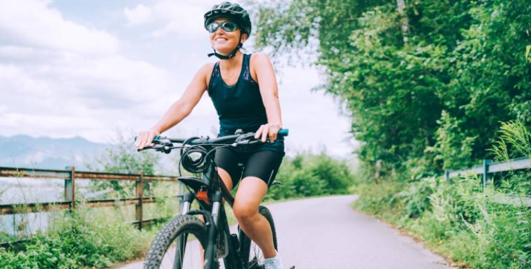 Obten tu seguro para bicicletas y scooters con CarroYa en Colombia Compra tu seguro para bicicleta o scooters con CarroYa y segura tu movilidad
