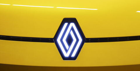 Renault presenta la decimotercera versión de su emblemático logo
