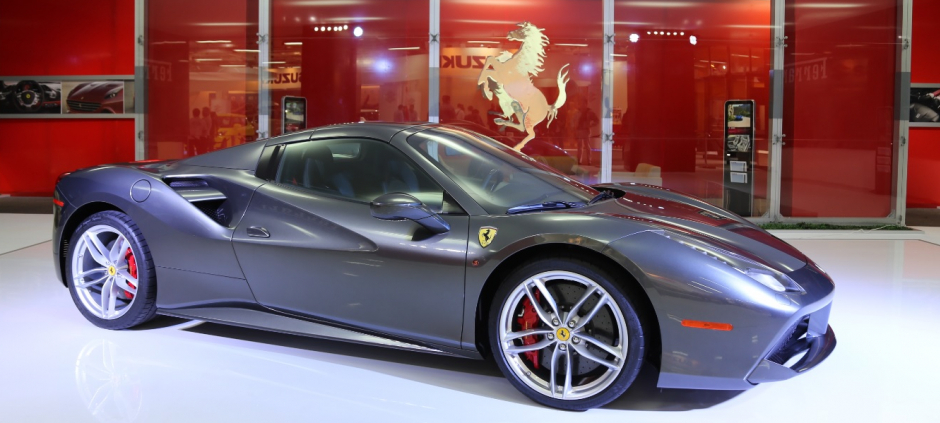 Los carros más lujosos del Salón del Automóvil 2016
